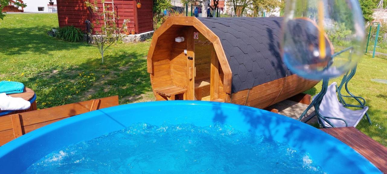 Maja Pokoje Z Widokiem Kameralna Agroturystyka Na Pogorzu Izerskim Z Sauna I Jacuzzi (Adults Only) Mirsk Dış mekan fotoğraf
